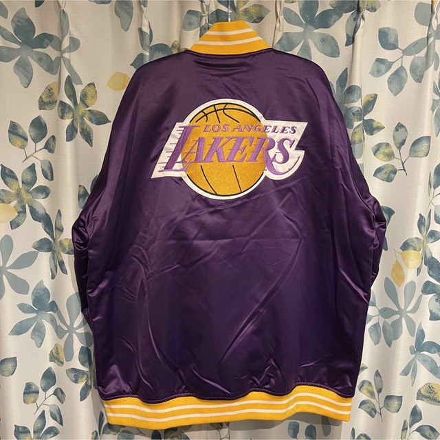 MITCHELL & NESS(ミッチェルアンドネス)のMITCHELL & NESS  スタジャン スポーツ/アウトドアのスポーツ/アウトドア その他(バスケットボール)の商品写真