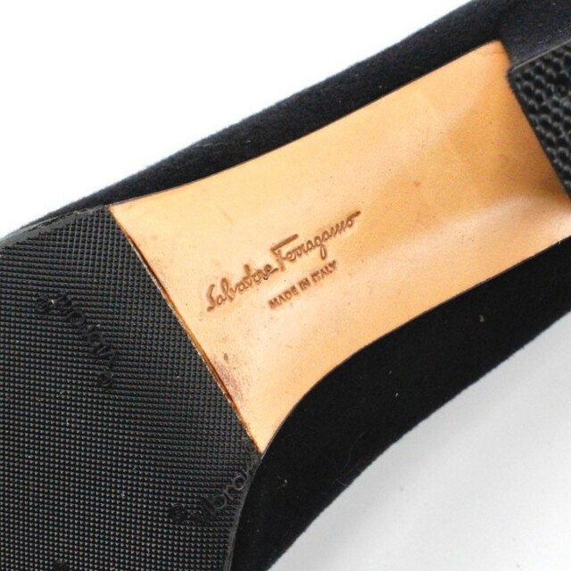 Salvatore Ferragamo(サルヴァトーレフェラガモ)のSalvatoreFerragamo　サルヴァトーレフェラガモ　パンプス レディースの靴/シューズ(ハイヒール/パンプス)の商品写真