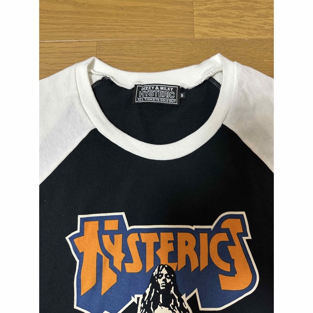 HYSTERIC GLAMOUR(ヒステリックグラマー)の今季　ヒステリックグラマー　七分袖Tシャツ　サイズS レディースのトップス(Tシャツ(長袖/七分))の商品写真