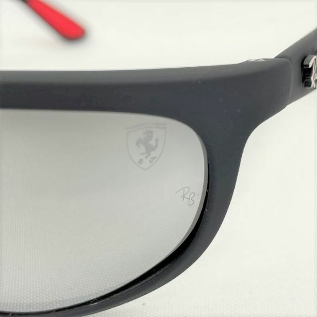 Ray-Ban(レイバン)の新品■RayBan■ 限定 フェラーリコレクション 偏光レンズ RB4265 メンズのファッション小物(サングラス/メガネ)の商品写真