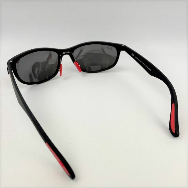 Ray-Ban(レイバン)の新品■RayBan■ 限定 フェラーリコレクション 偏光レンズ RB4265 メンズのファッション小物(サングラス/メガネ)の商品写真