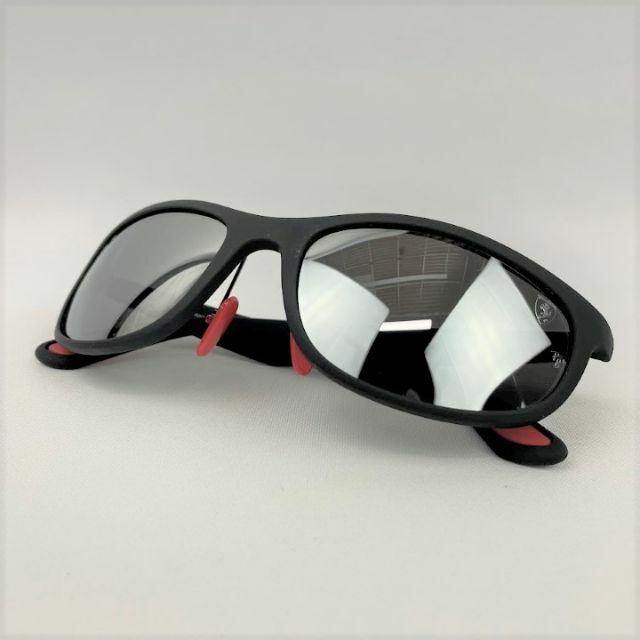 Ray-Ban(レイバン)の新品■RayBan■ 限定 フェラーリコレクション 偏光レンズ RB4265 メンズのファッション小物(サングラス/メガネ)の商品写真