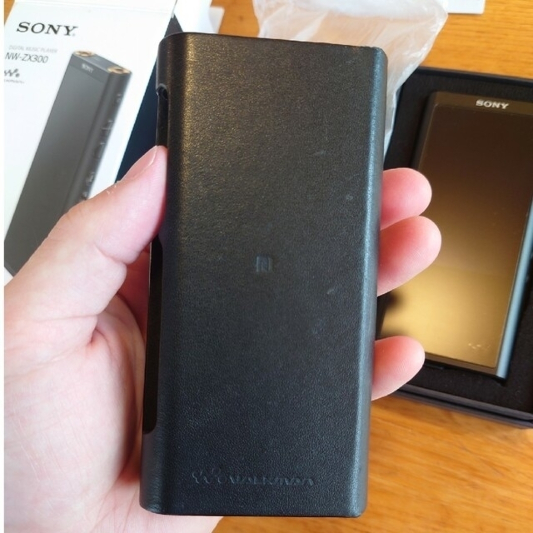 SONY - SONY WALKMAN NW-ZX300 64GB ブラック 純正 ケース 付の通販 by ...