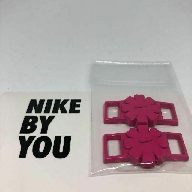 新品未使用　NIKEデュブレ ピンク メンズの靴/シューズ(その他)の商品写真