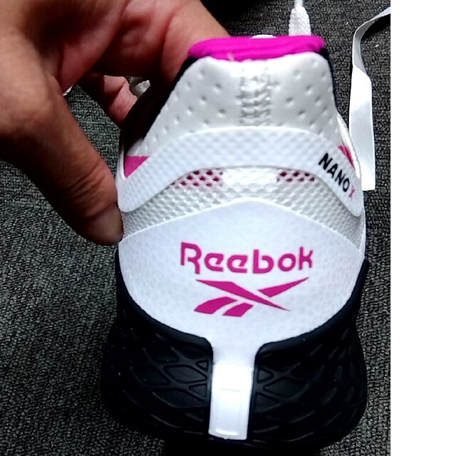 Reebok(リーボック)のリーボック Reebok スニーカー23cm  新品 レディースの靴/シューズ(スニーカー)の商品写真