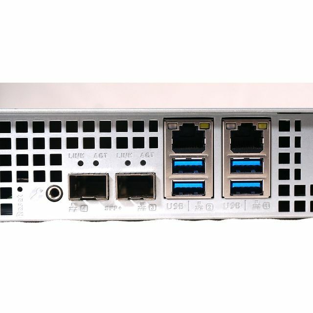 ELECOM 超高性能NAS 8TBx4計TB 8GBメモリ GbSFP