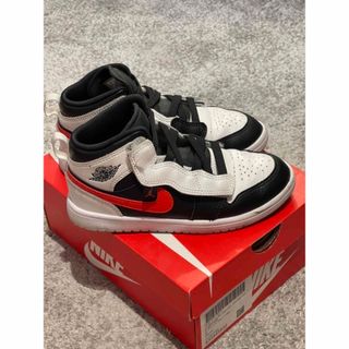 ナイキ(NIKE)のNIKE JORDAN ジョーダン1 MID キッズシューズJordan(スニーカー)