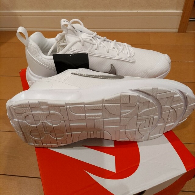 NIKE(ナイキ)の新品！レディース NIKEスニーカー レディースの靴/シューズ(スニーカー)の商品写真