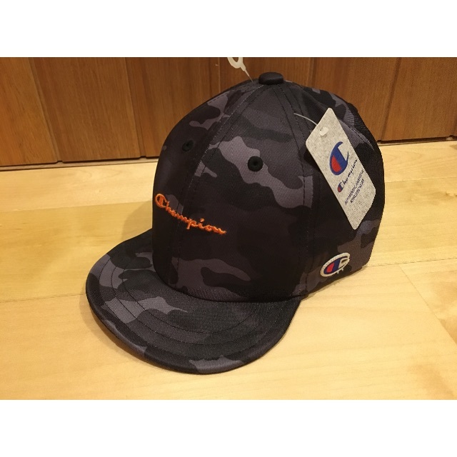 Champion(チャンピオン)の新品未使用タグ付き★チャンピオン★キャップ★迷彩柄★男の子★53〜55㎝ キッズ/ベビー/マタニティのこども用ファッション小物(帽子)の商品写真