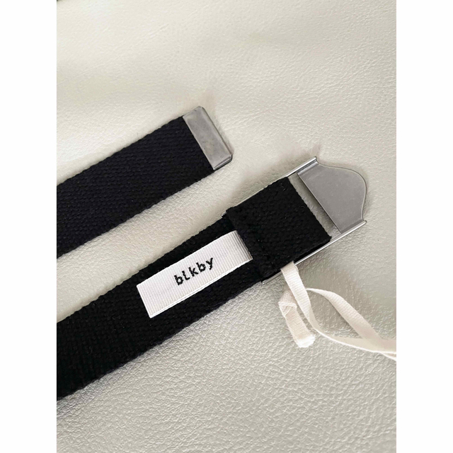 BLACK by moussy(ブラックバイマウジー)のBLACK BY MOUSSY テープベルト ブラック 新品 レディースのファッション小物(ベルト)の商品写真