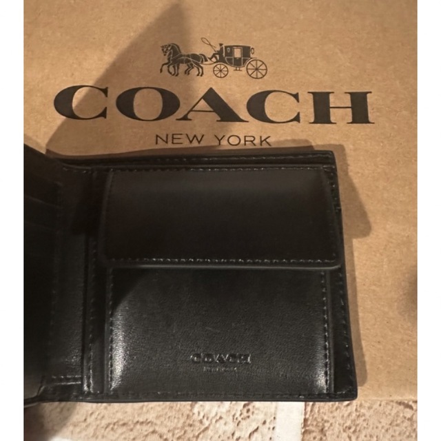 COACH(コーチ)のcoach  シグネチャーブラック　折財布　黒　プレゼント　メンズ メンズのファッション小物(折り財布)の商品写真