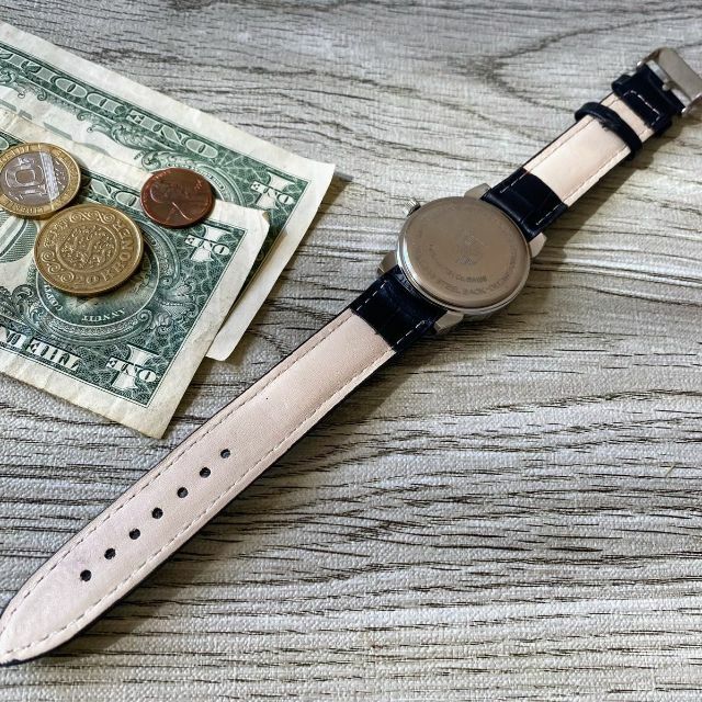 ORIS(オリス)の【かっこいい】オリス メンズ腕時計 レッド 手巻き ヴィンテージ メンズの時計(腕時計(アナログ))の商品写真