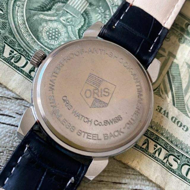 ORIS(オリス)の【かっこいい】オリス メンズ腕時計 レッド 手巻き ヴィンテージ メンズの時計(腕時計(アナログ))の商品写真