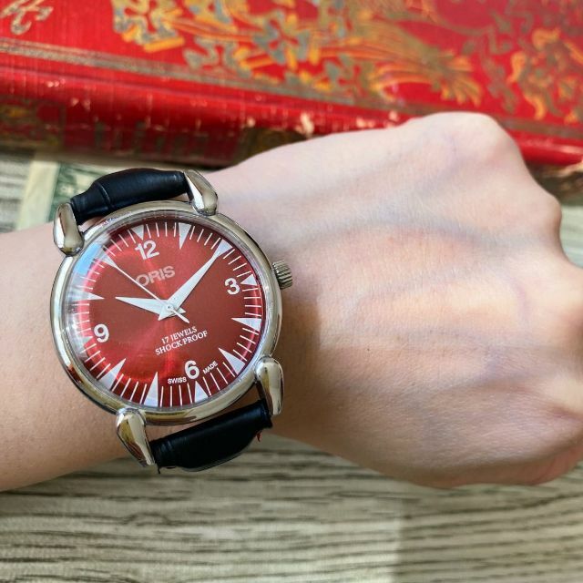 ORIS(オリス)の【かっこいい】オリス メンズ腕時計 レッド 手巻き ヴィンテージ メンズの時計(腕時計(アナログ))の商品写真