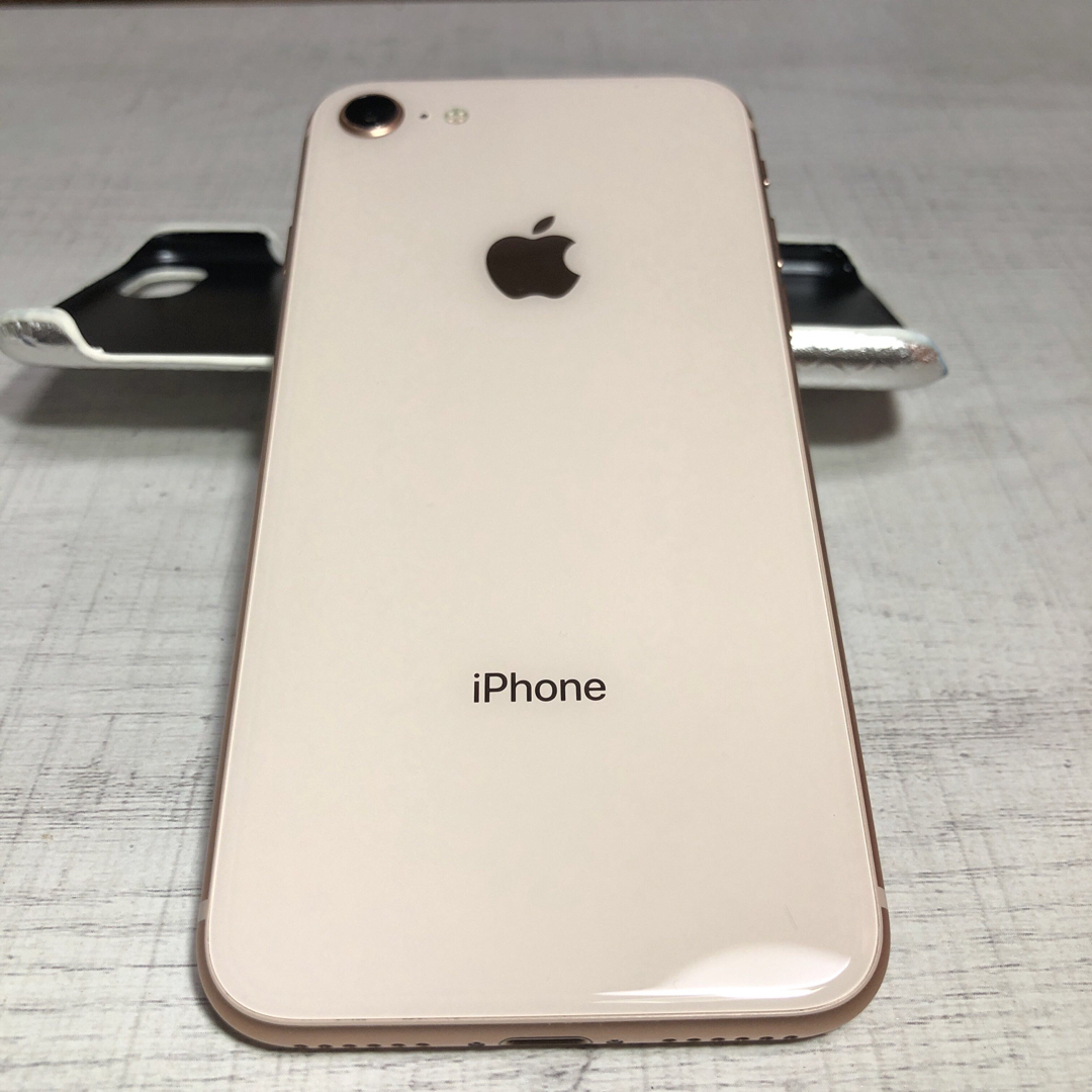 Apple - ☆最終お値下げ☆iphone8 64GB ゴールドSIMフリーの通販 by ぶ