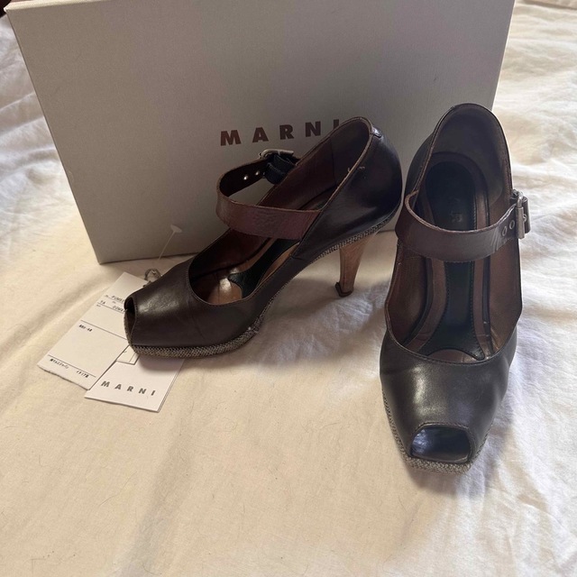 Marni(マルニ)のMARNI マルニ　オープントゥ　パンプス レディースの靴/シューズ(ハイヒール/パンプス)の商品写真