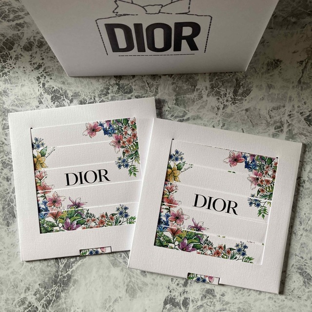 Christian Dior(クリスチャンディオール)のDIOR💐グリーティングカード💐メッセージカード ハンドメイドの文具/ステーショナリー(カード/レター/ラッピング)の商品写真