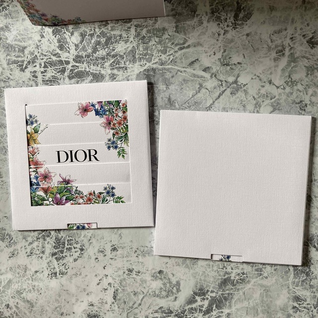 Christian Dior(クリスチャンディオール)のDIOR💐グリーティングカード💐メッセージカード ハンドメイドの文具/ステーショナリー(カード/レター/ラッピング)の商品写真