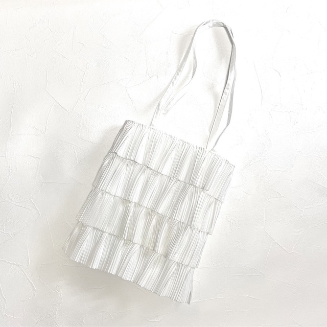 【即納】ホワイト 結婚式 サブバッグ レディースのバッグ(トートバッグ)の商品写真