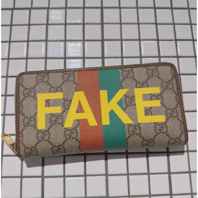 ラクマンモス様専用 GUCCI FAKE NOT 長財布 GGスプリーム ジップ