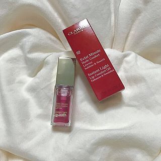 クラランス(CLARINS)の人気！新品☆クラランス リップコンフォートオイル 02(リップケア/リップクリーム)