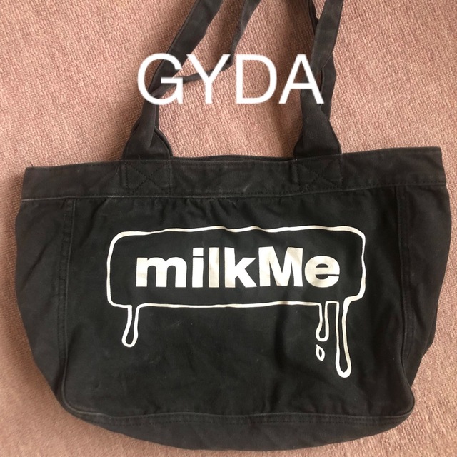GYDA(ジェイダ)のGYDA milk meトートバッグ黒 レディースのバッグ(トートバッグ)の商品写真