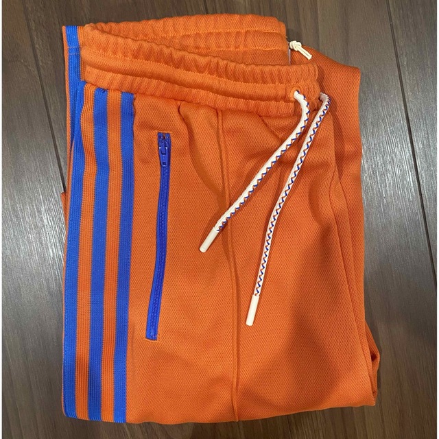 adidas(アディダス)のアディカラー　70S モントリオール　トラックパンツ メンズのパンツ(その他)の商品写真