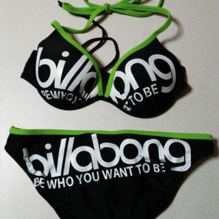 ビラボン(billabong)のビキニ(水着)