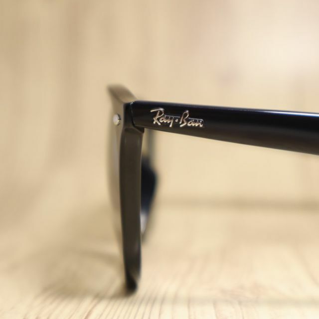 Ray-Ban(レイバン)のRayBan　正規品　レイバン　RB4259F-601/87 53サイズ メンズのファッション小物(サングラス/メガネ)の商品写真