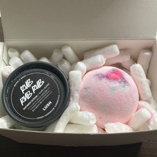 ラッシュ(LUSH)のラッシュ ギフトセット バスボム(桜日記)＆シャワースクラブ (入浴剤/バスソルト)