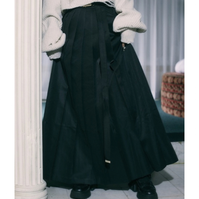 axes femme(アクシーズファム)のフィクルベベ　プリーツロングスカート レディースのスカート(ロングスカート)の商品写真