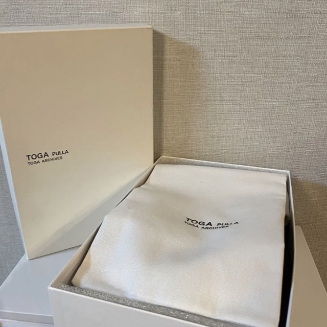 TOGA PULLA - 【美品】Toga メタルスニーカーサンダル 箱付きの通販 by ...