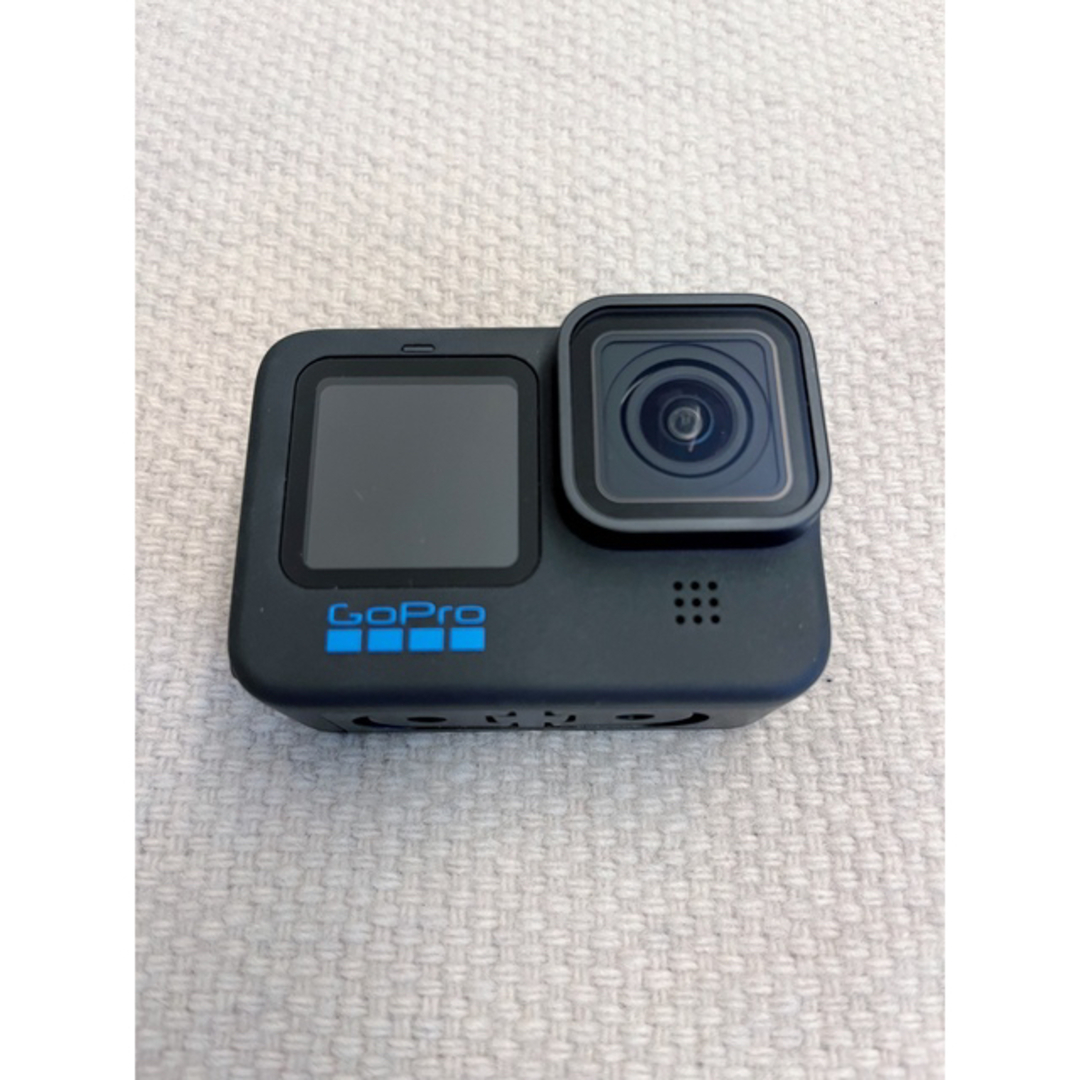 GoPro(ゴープロ)のGoPro HERO11 Black  ＋バッテリーチャージャー＋shorty スマホ/家電/カメラのカメラ(ビデオカメラ)の商品写真