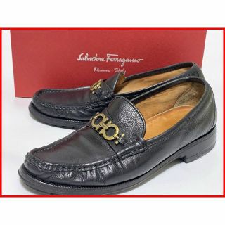 サルヴァトーレフェラガモ(Salvatore Ferragamo)のフェラガモ 8≒26cm程度 ローファー レザー ブラック jtu(ドレス/ビジネス)