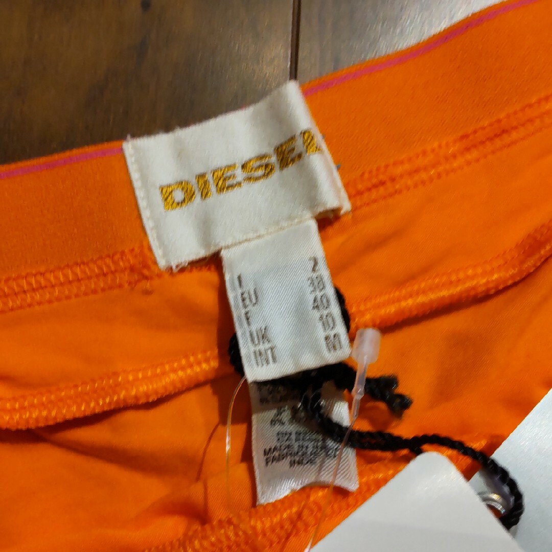 DIESEL(ディーゼル)の2点セット 新品タグ付き DIESEL ディーゼル ショートパンツ M レディースのパンツ(ショートパンツ)の商品写真
