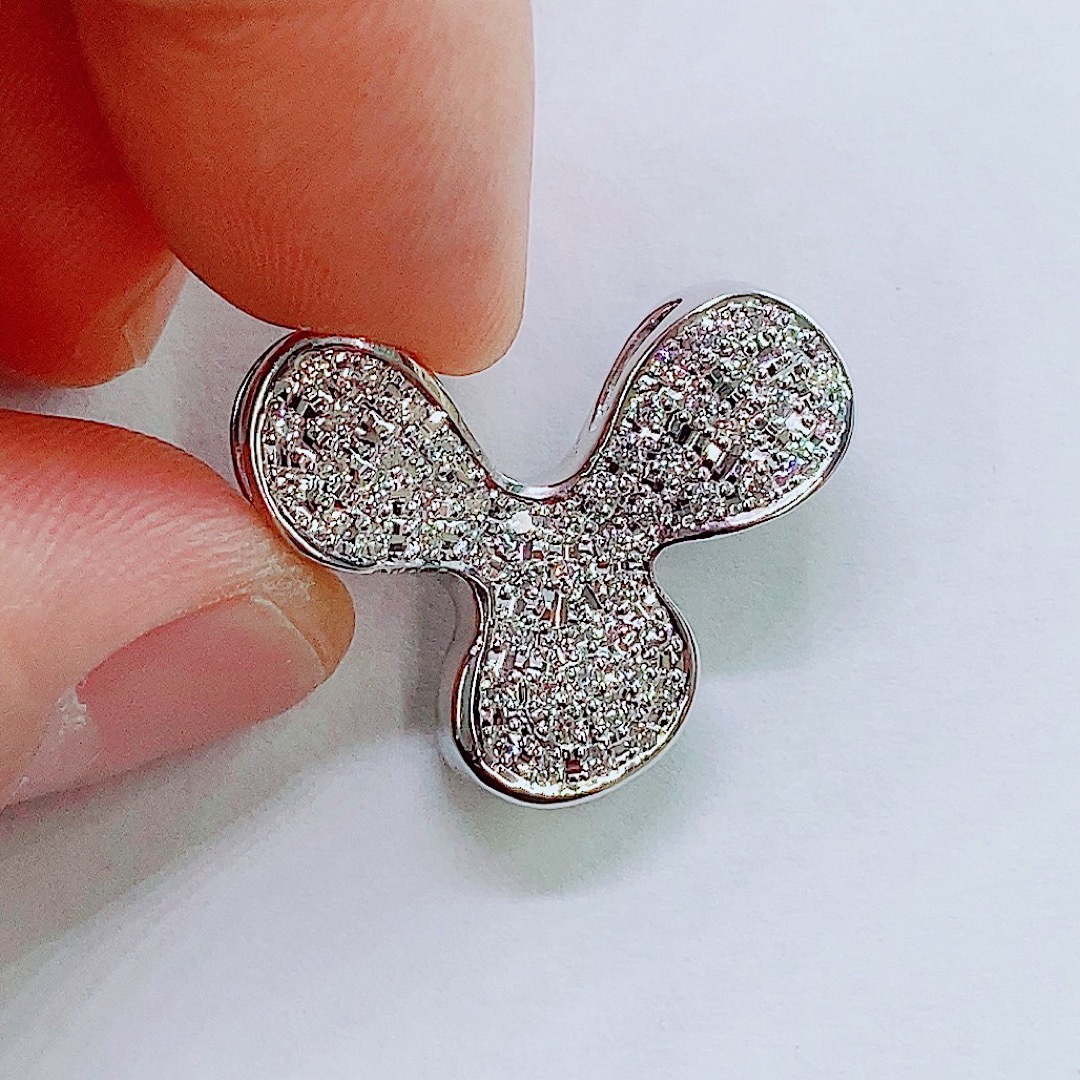 6.8g☆0.59ct☆✨ダイヤモンドプラチナ大振りペンダント ネックレス