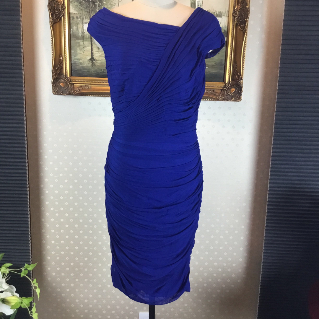 新品☆ TADASHI SHOJI サイズM 【133】 新品☆ TADASHI SHOJI サイズM 【133】
