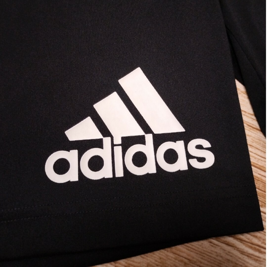 adidas(アディダス)のアディダス　ショートパンツ150 キッズ/ベビー/マタニティのキッズ服女の子用(90cm~)(パンツ/スパッツ)の商品写真