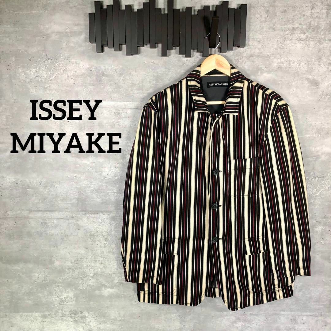 ISSEY MIYAKEのテーラードジャケットイッセイミヤケ