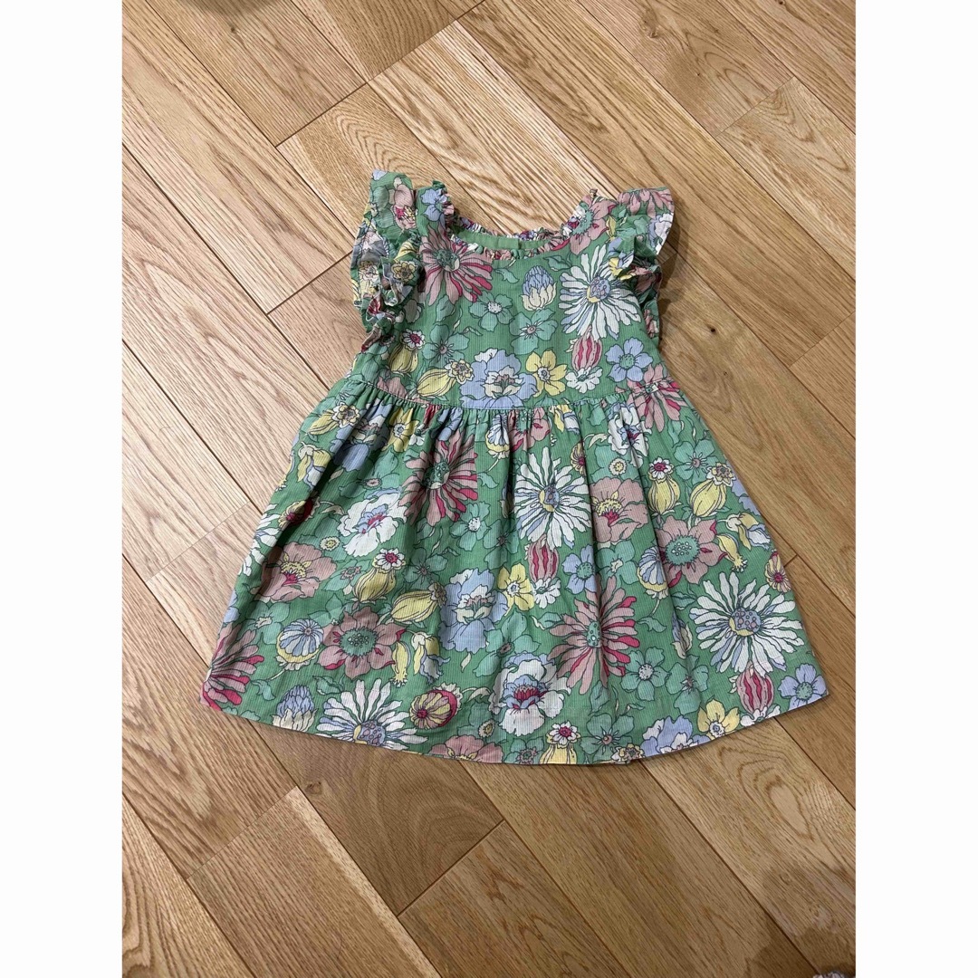 GAP(ギャップ)のGAP ワンピース　花柄　2点セット キッズ/ベビー/マタニティのキッズ服女の子用(90cm~)(ワンピース)の商品写真