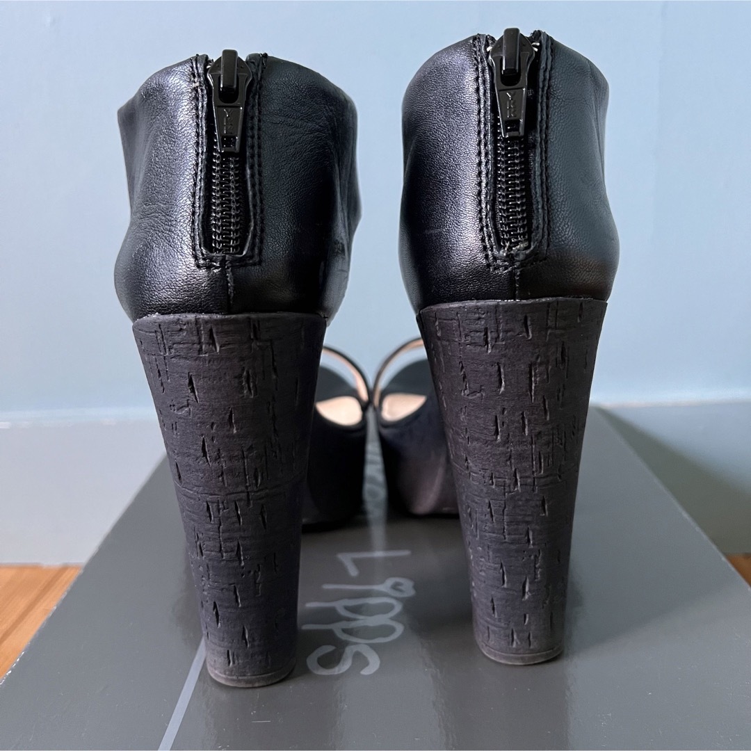 KAREN LIPPS(カレンリップス)のローズバッド　Karen Lipps サンダル　 レディースの靴/シューズ(サンダル)の商品写真