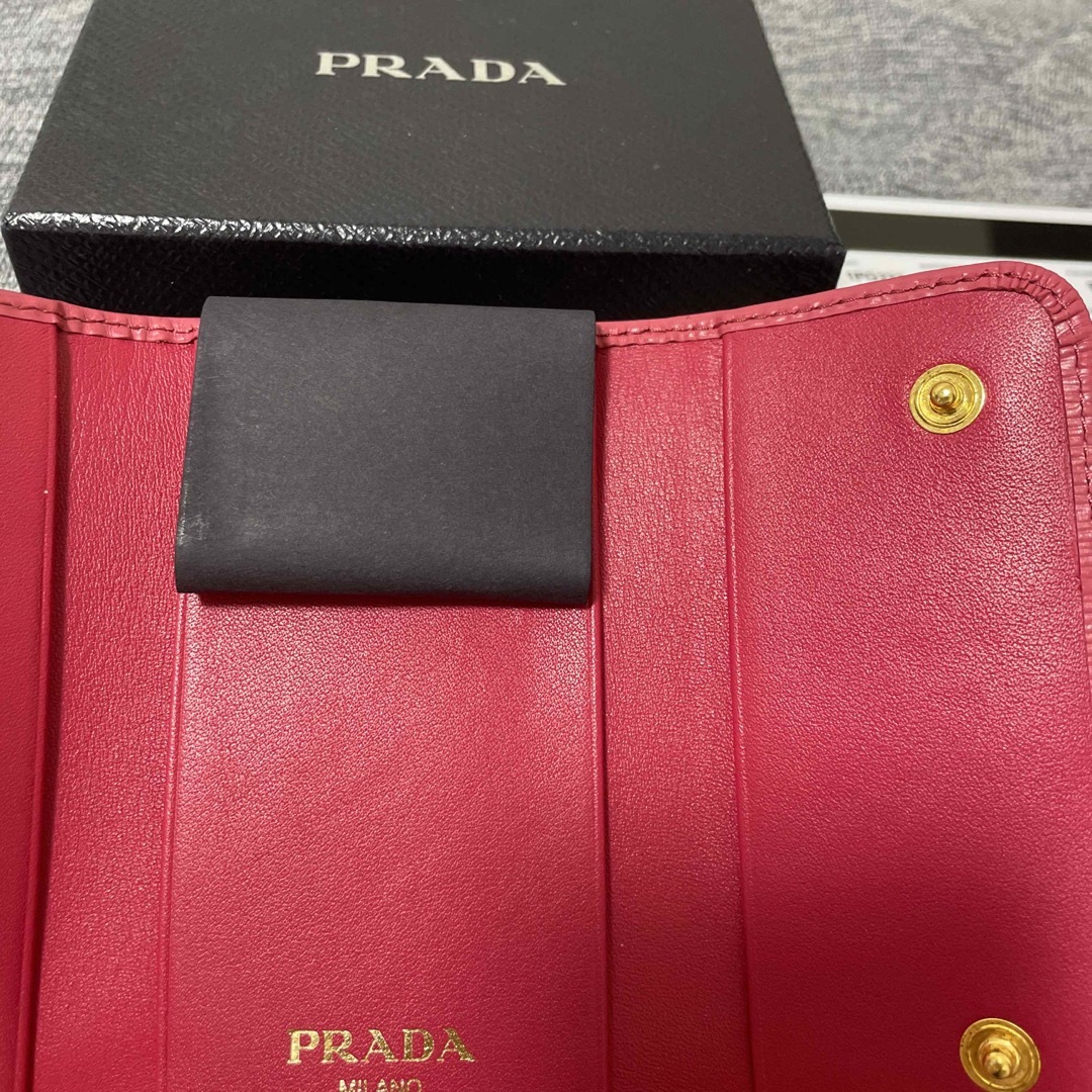 PRADA - 【新品未使用】プラダ キーケース ピンクの通販 by 花｜プラダ