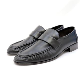 新品同様 THE ROW ザロウ SOFT LOAFER ソフトレザー ローファー レディース 黒 37 カーフスキン ハンドメイド(ローファー/革靴)