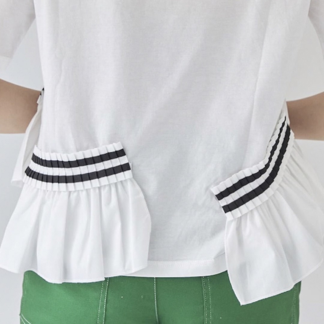 裾ボーダータックプリーツフリルカットソー フリルTシャツの通販 by