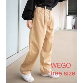 ウィゴー(WEGO)のWEGO/ベルト付きタックワイドチノパンツ ベージュ(チノパン)