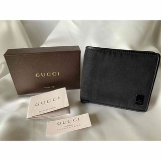 グッチ(Gucci)のグッチ　GUCCI  財布　黒　二つ折り　軽量　コンパクト　ウォレット　ブラック(折り財布)