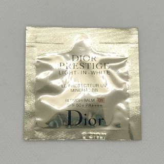 クリスチャンディオール(Christian Dior)のプレステージ ホワイトル プロテクター UV ミネラル BB 01　1包(化粧下地)