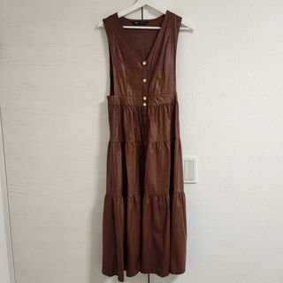 ザラ(ZARA)のZARA ネオレザー フリル ジャンパースカート XSサイズ USED品(ロングワンピース/マキシワンピース)