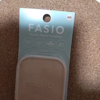 ファシオ(Fasio)のファシオパウダーファンデーション405 ライトオークル レフィル スポンジ付き(ファンデーション)