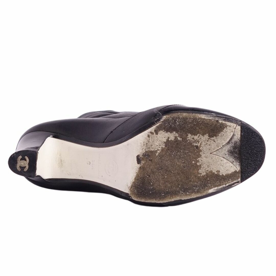 CHANEL(シャネル)のシャネル CHANEL ブーツ スナップボタン ラムレザー エナメル ヒール シューズ 靴 レディース イタリア製 36 1/2(23.5cm相当) ブラック レディースの靴/シューズ(ブーツ)の商品写真